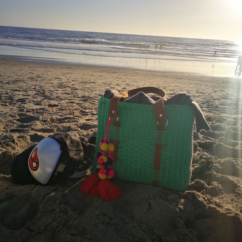 Tote bag made with recycled material